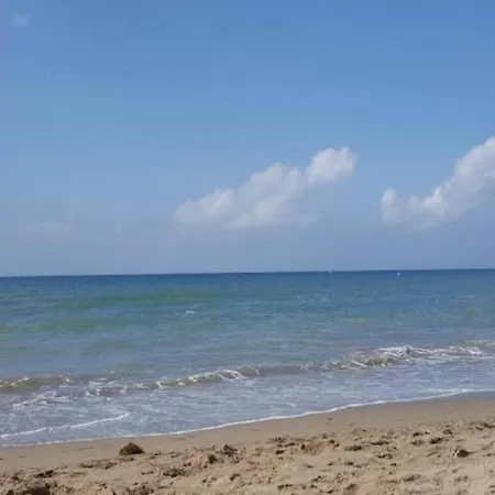 Διαμέρισμα In Steps From Sandy *