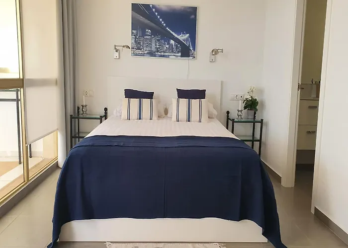 Appartement In Steps From Sandy Marbellac