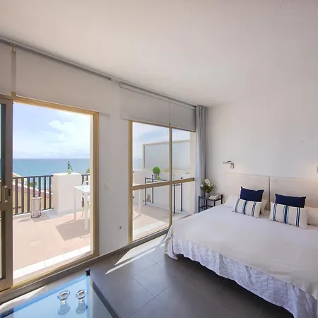 Apartamento In Steps From Sandy Marbella